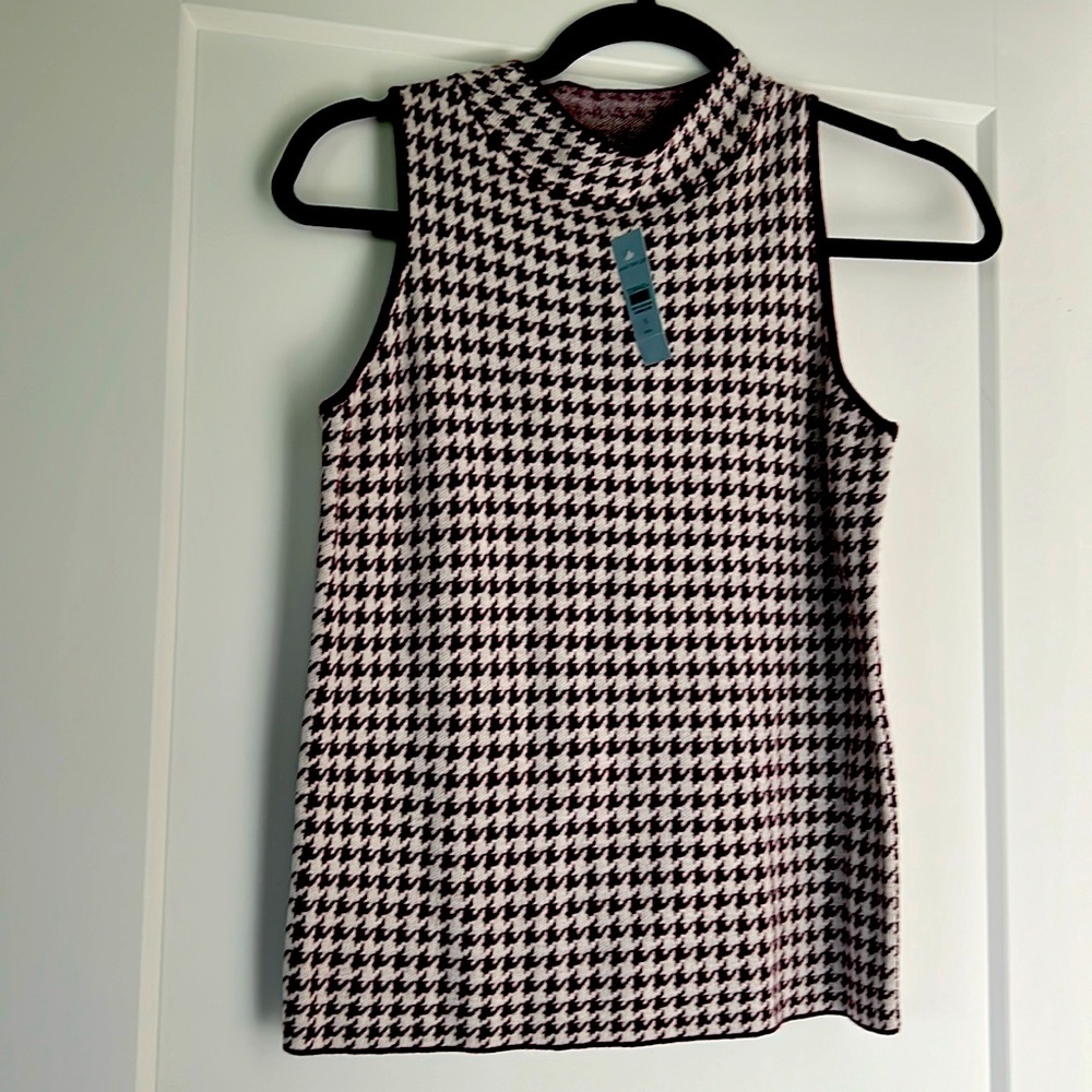 Ann Taylor Sleeveless turtleneck sweater.  New with tags.